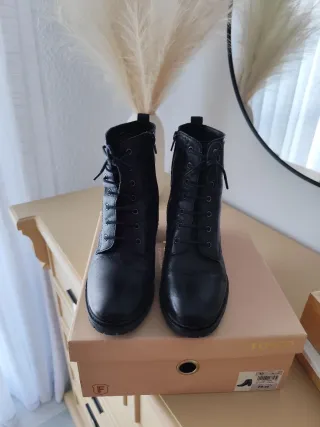 Botines Fosco Piel Negros Talla 40 Tacón 7cm