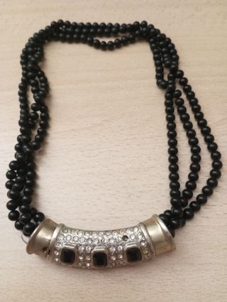 Collana perle nere con pendente strass