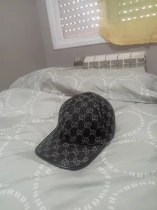 Gorra Gucci negra