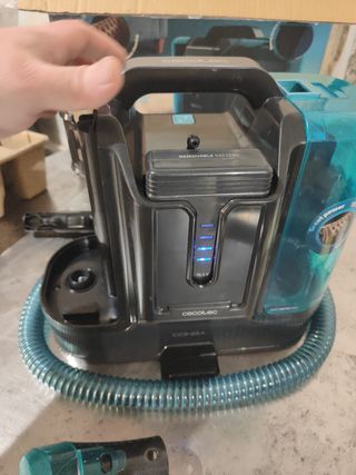 - Cecotec Limpiador Aspirador de Tapicerías y Al