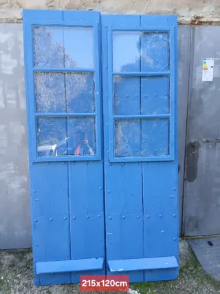 Puertas de madera antiguas castaño