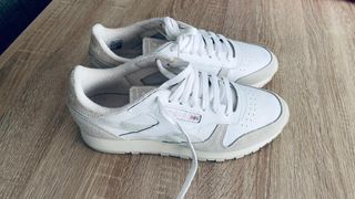 Tenis Reebok Clásicos Beige/Blanco