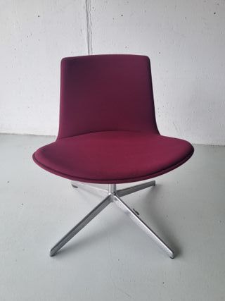 Butaca giratoria Enea Lottus Lounge morada