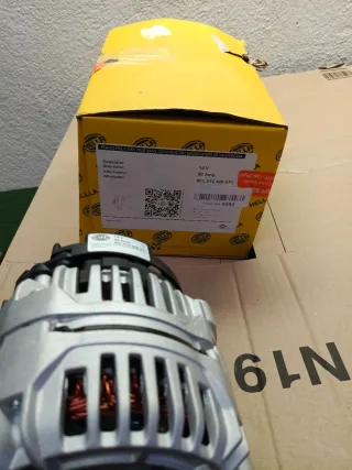 Alternador HELLA 8EL 012 428-071 VW