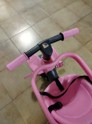 Triciclo para bebé rosa