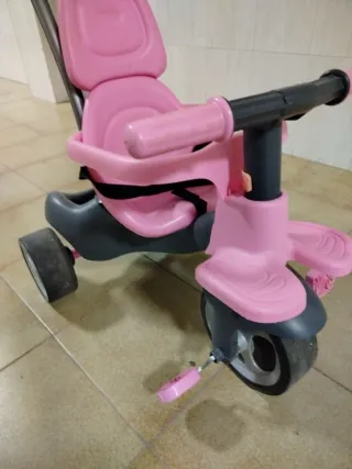 Triciclo para bebé rosa