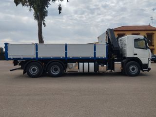 Volvo FM 370-CAMIONES GRUA