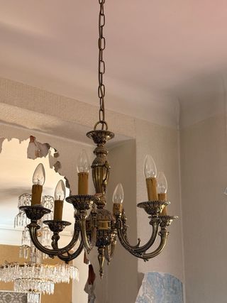 Lámpara de araña de cristal antigua
