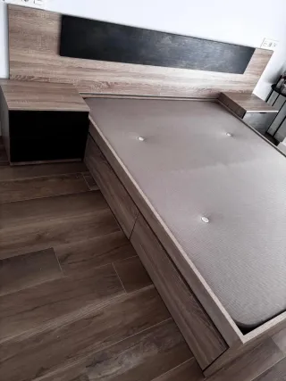 Cabecero y 2 mesitas roble/óxido