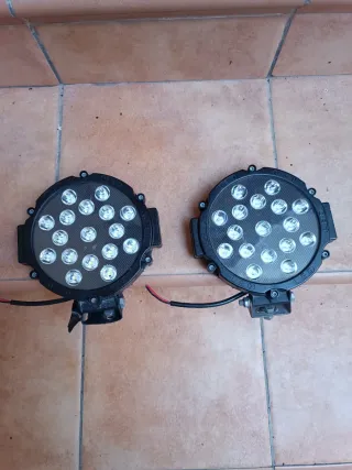 Faros LED largo alcance
