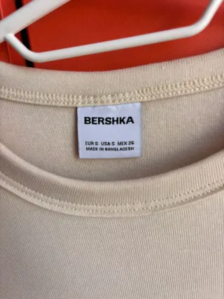 Lote de Camiseta Bershka Miami 71 Talla XS. Chaque