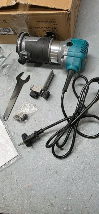 Fresadora Elétrica Madeira KATSU 710W