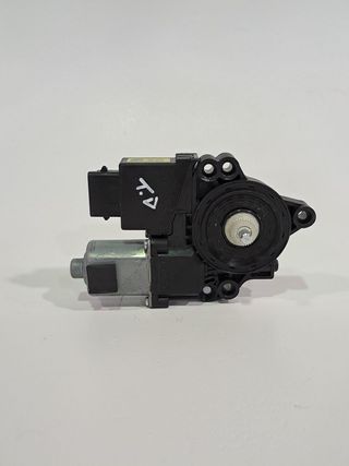 MOTOR ELEVALUNAS TRASERO DERECHO KIA CEED 530084