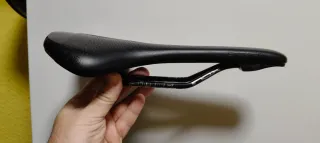 Sillín Pro Griffon Gel Negro 152