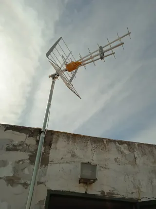 Antenas TV y Reparación Antenista