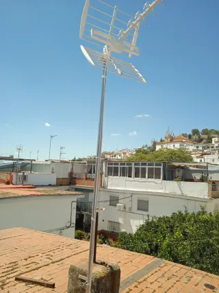 Antenas TV y Reparación Antenista