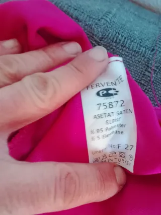 Vestido Fervente Satén Rosa Talla S