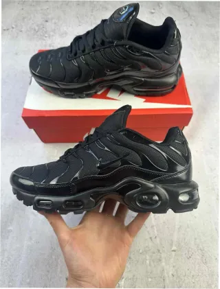 Nike TN Air Max Plus Talla 39 Negra