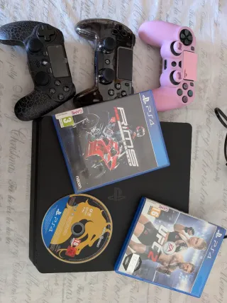 PS4 1TB + 3 Mandos + 3 Juegos