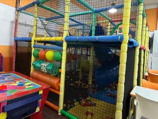 Parque de bolas 2 plantas con toboganes