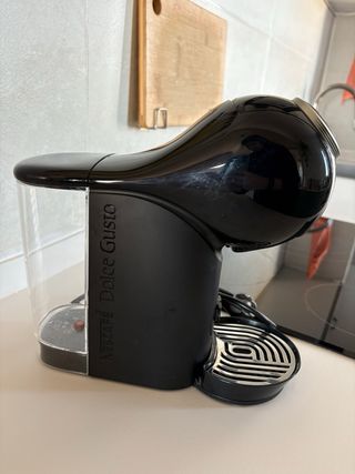 Cafetera Cápsulas Dolce Gusto Krups + Soporte