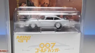 Aston Martin DBS 007 Goldfinger 1/64 MiniGT