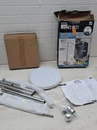 Galán de noche cromado Perchero