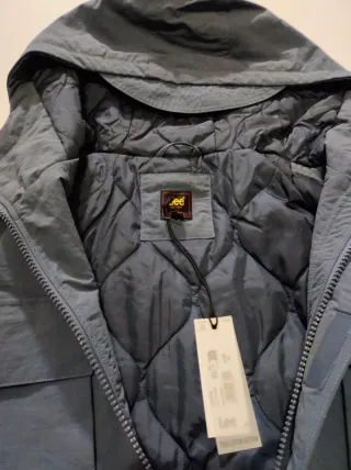 Chaquetón marca Lee hombre nuevo con etiqueta