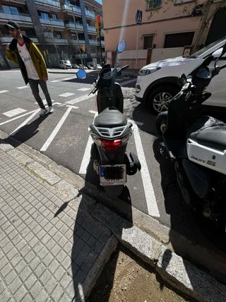 Moto Sym Symphony 125 SR Blanca