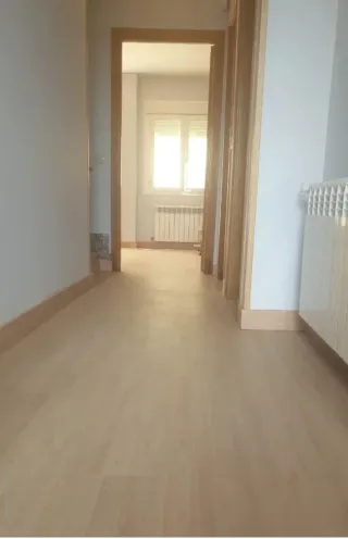 Especialista de montaje de suelos