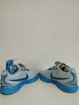 LeBron 21 talla 43 NUEVAS