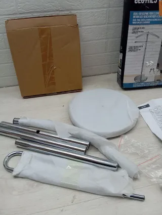 JE CHERCHE UNE IDEE CMRG5807 GALÁn Noche Perchero