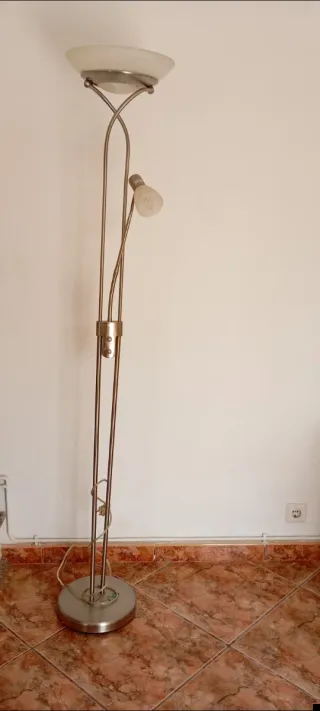 Lampara de pie