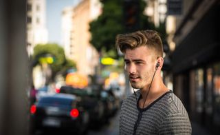 Harman Kardon/ JBL T210 - Auriculares Intraaurales