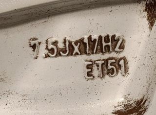 5811894 5h0601025be llanta volkswagen golf viii