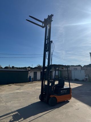 Se vende carretilla eléctrica Still R20-16