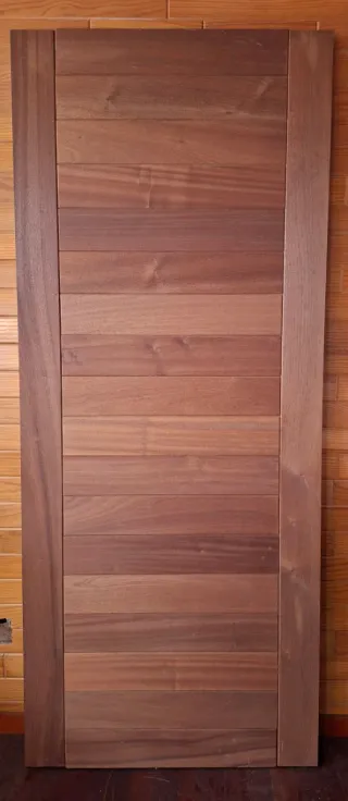 PUERTA ENTRADA MACIZA