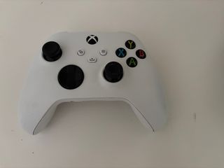 Xbox serie s 512gb + monitor 27 pulgadas 144hz