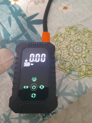 Bomba de aire portátil USB para coche/patinete