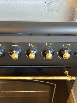 Cocina Solthermic Gas Negra Rústica 90x