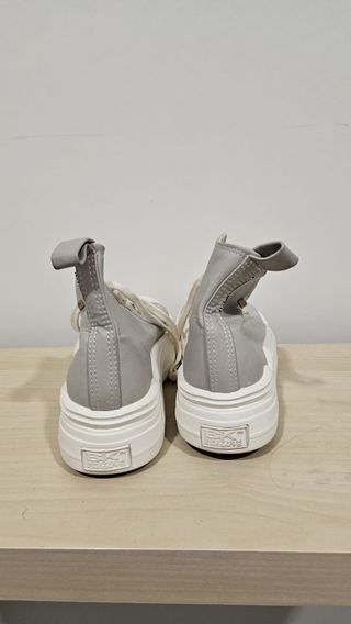 Zapatillas altas grises talla 38