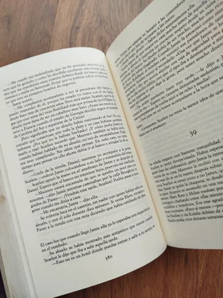 Scarlett: continuación de la novela de Margaret...