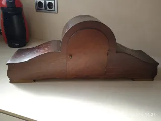 Reloj de mesa antiguo