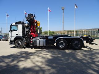 Volvo FM 450-CAMIONES GANCHO + GRUA
