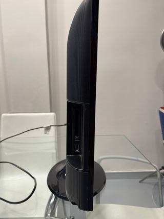 Monitor LED Samsung T24C300EW