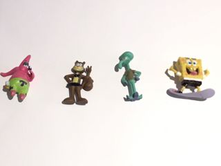 Pack de 8 muñecos Bob Esponja. NUEVOS.