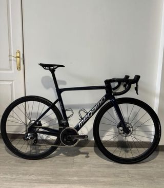 Bicicleta de carretera Megamo
