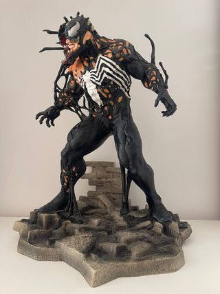 Diorama Marvel Venom PVC Gallery