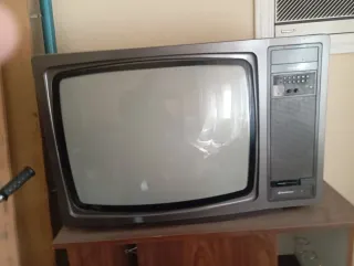 TV antigua (no funciona)