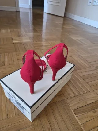 Sandalias de tacón Nuevas
